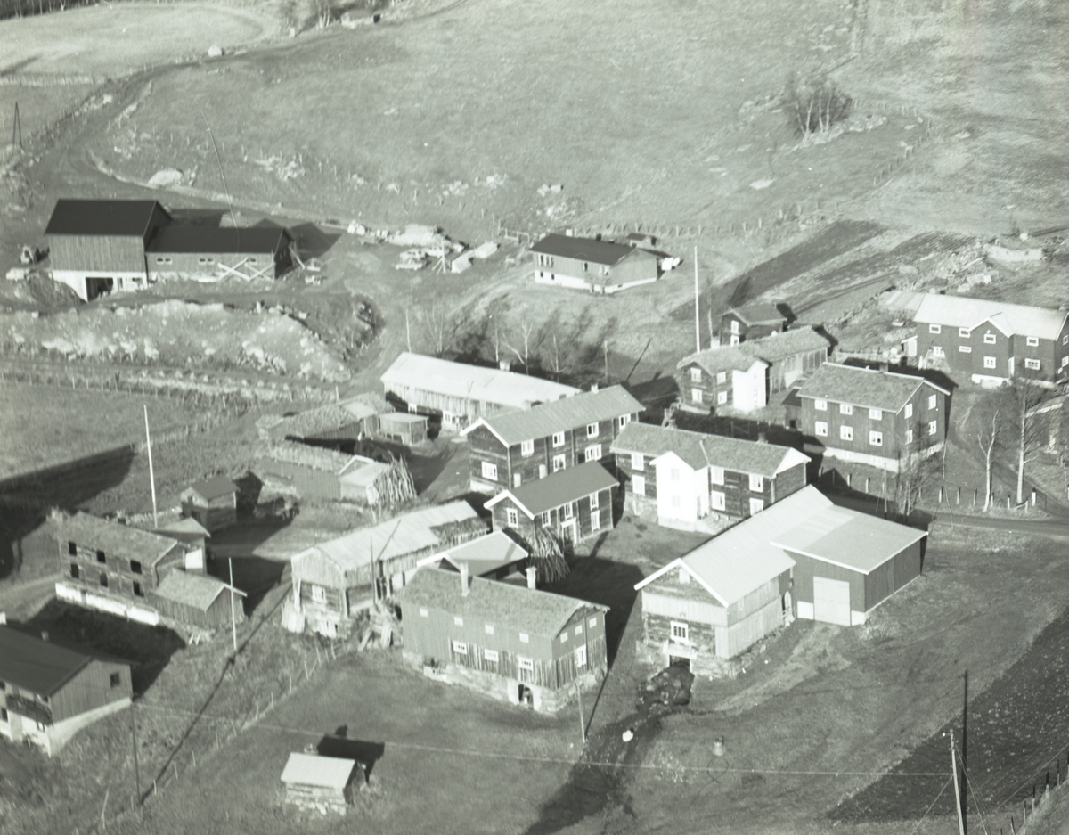 Jan Erik Øvergård, Gardsbruk Dalsbygda