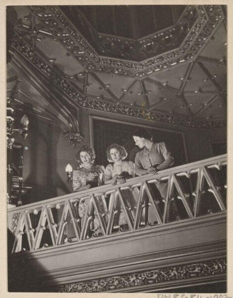Beaton, Cecil (Sir), Photograph