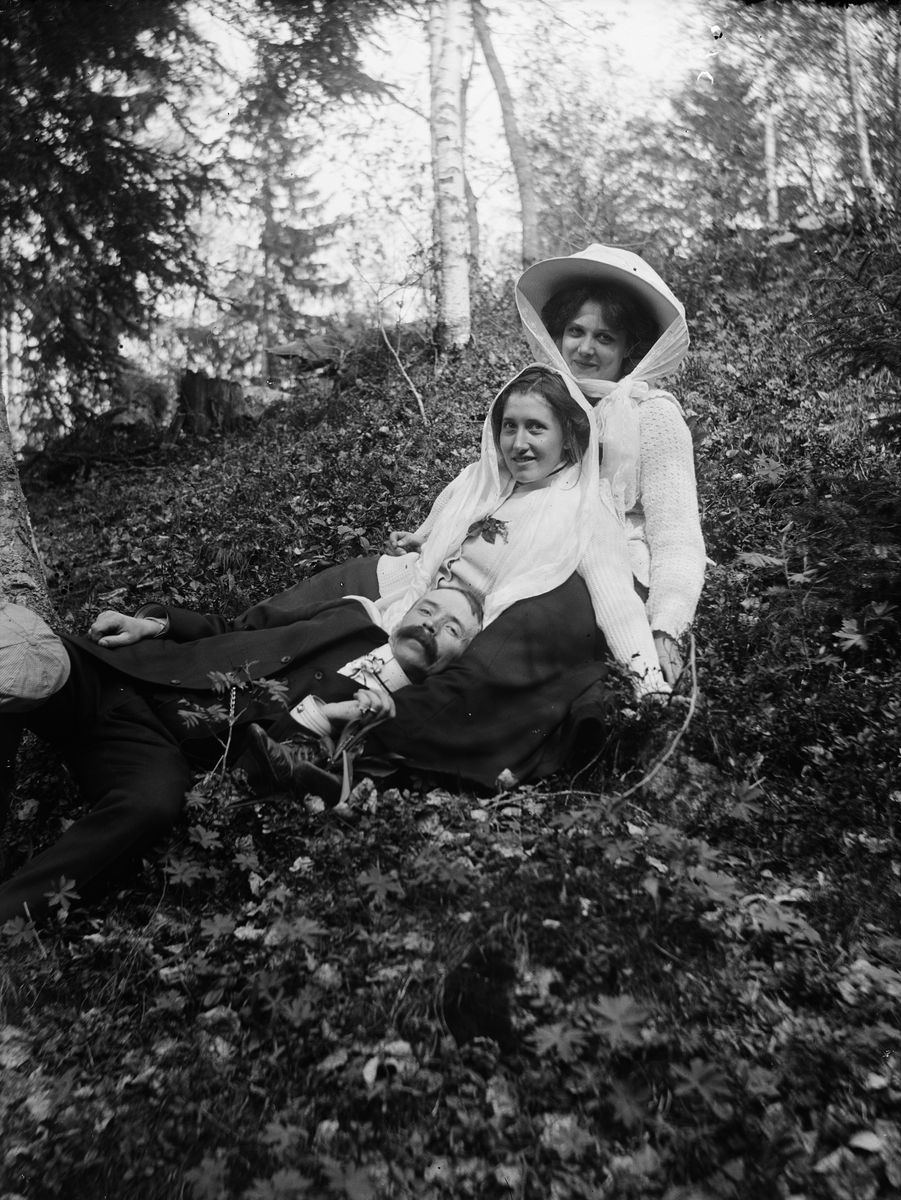 St Joseph, Probably Ruth Holm with several people, probably Berge, Timå parish, Medelpad 1910