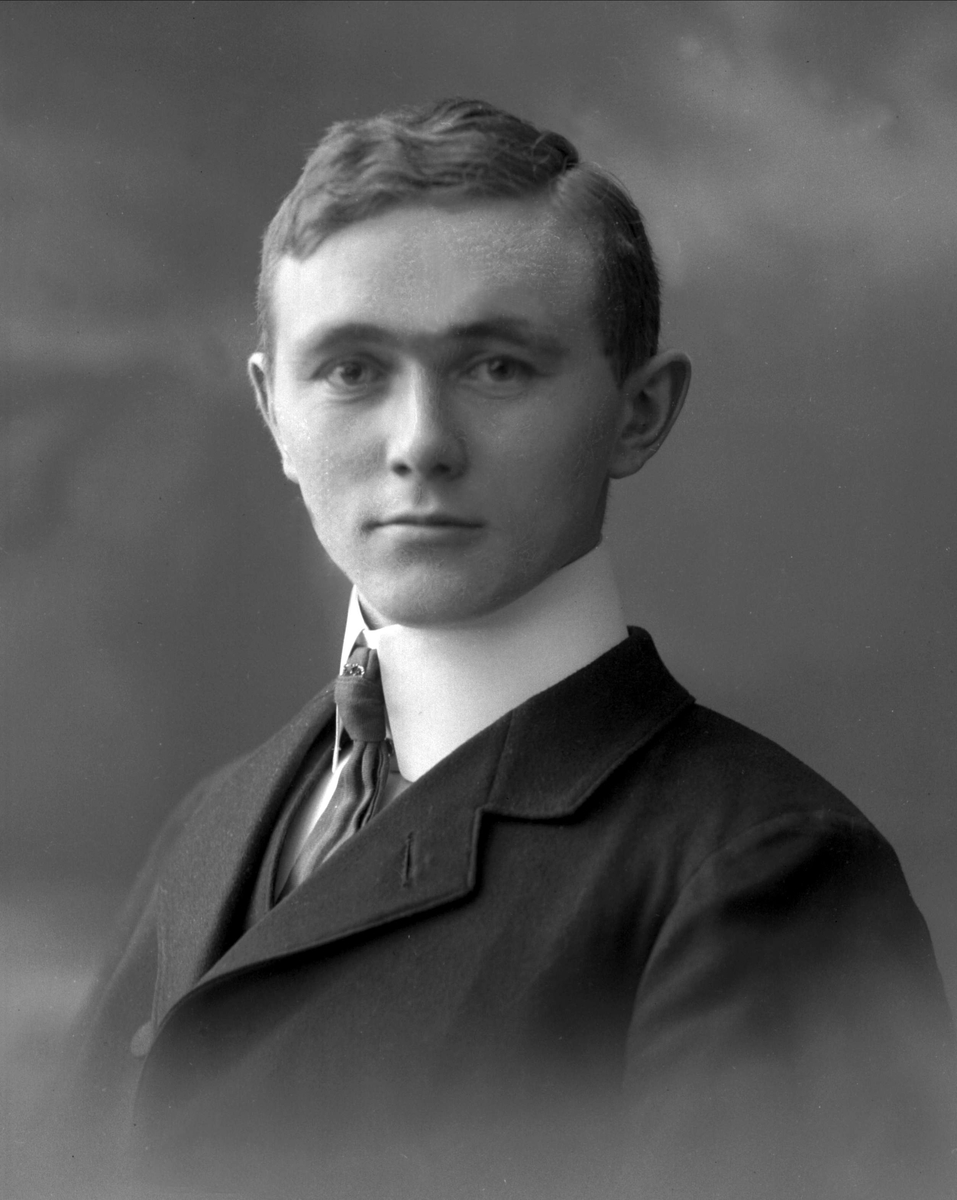 Gustav Borgen, NFB.30951