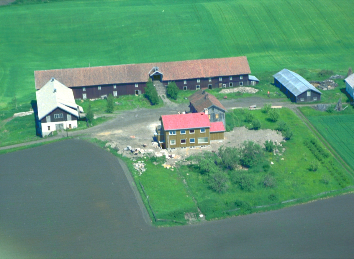 Widerøes Flyveselskap A/S, FLYFOTO ROGSTAD GARD