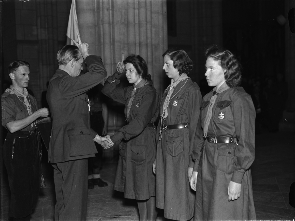 Paul Sandberg, “The Wasak Years in Upsala have commemorated” - medal distribution in Uppsala Cathedral, Uppsala March 1942
