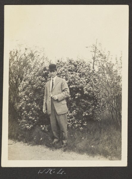 Unknown, [W.R.U]