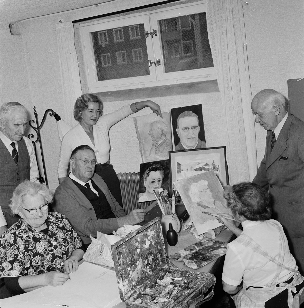 Uppsala-Bild, "Pensionärer fullt sysselsatta", Uppsala oktober 1960