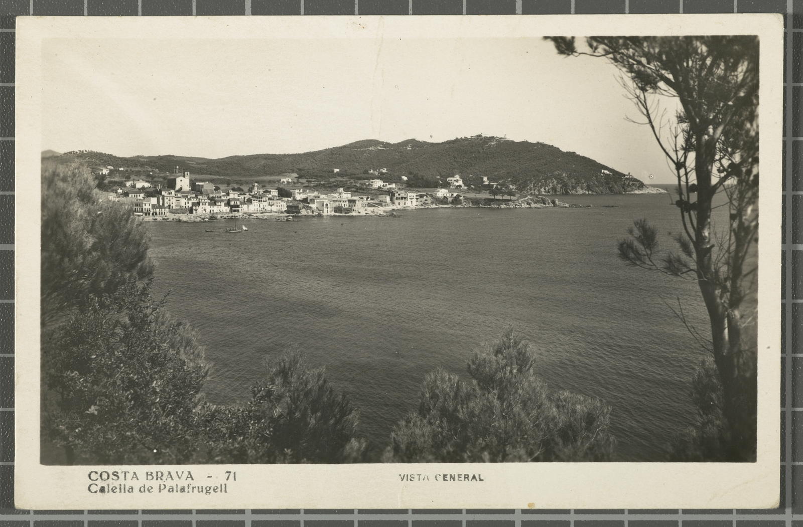 Desconegut, Costa Brava - 71 Calella de Palafrugell. General view
