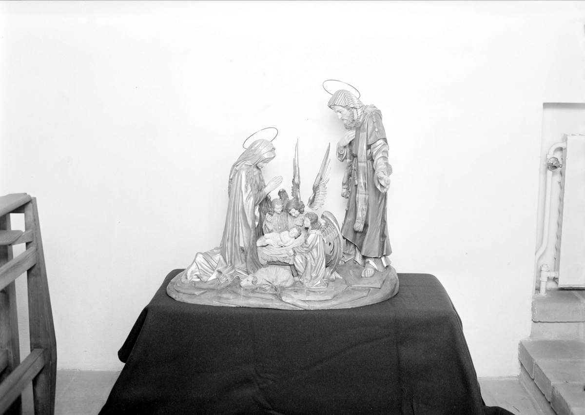 Gunnar Sundgren, Kyrkoskulptur, Katolska församlingen, Uppsala 1945