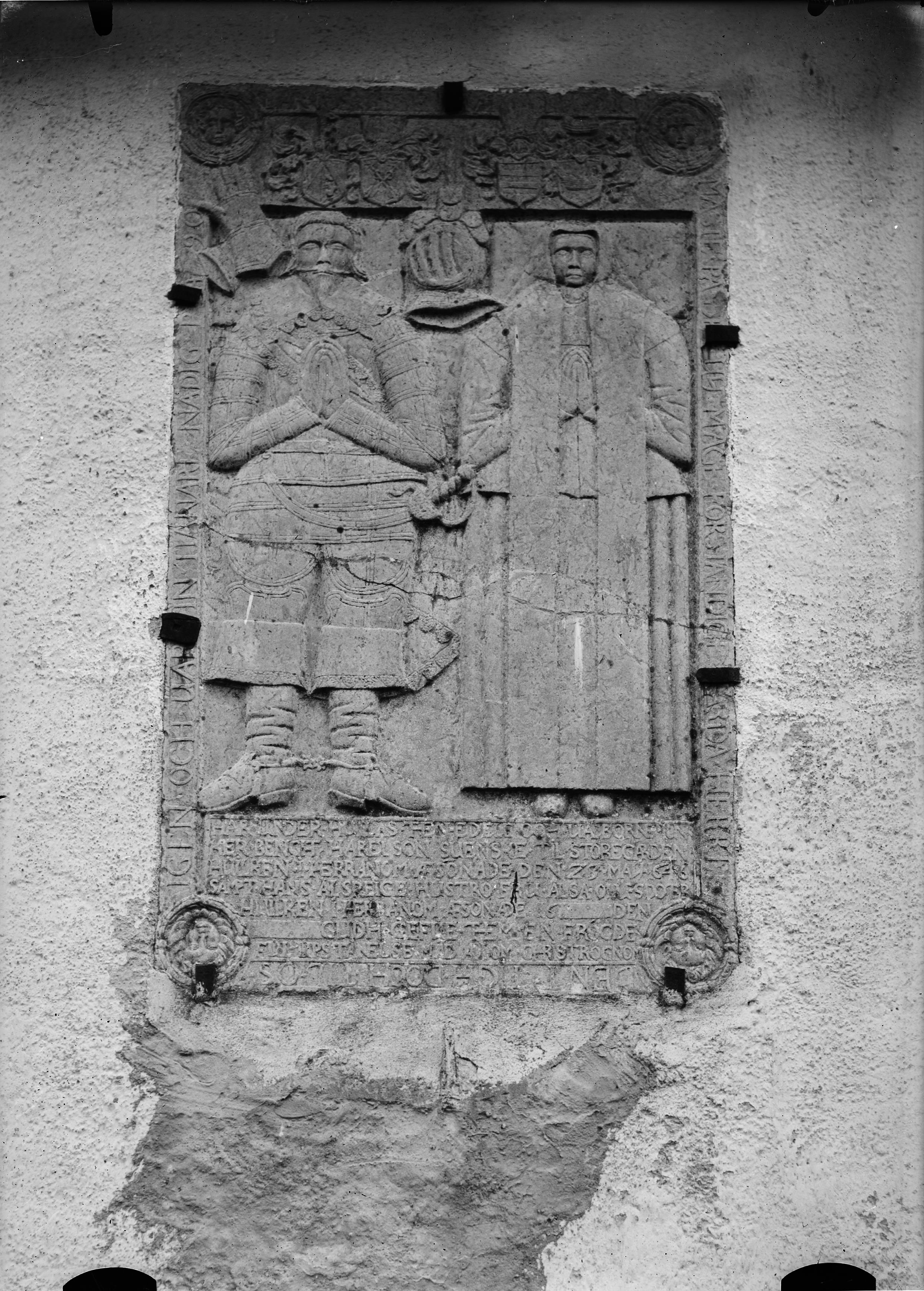 Anders Roland, Väla kyrka