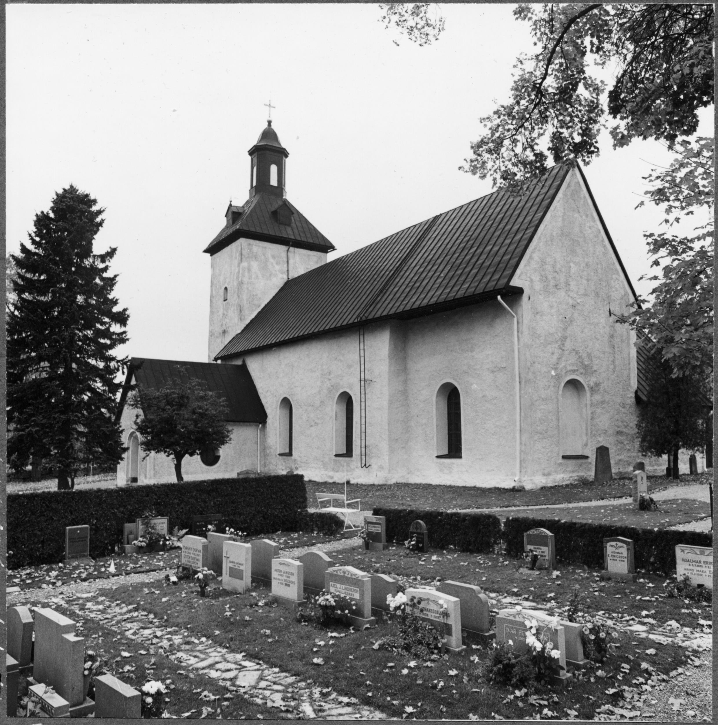 Ivar Schnell, Överjärna kyrka