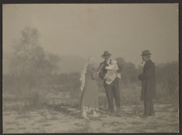 Louis Fleckenstein, [Family in Field]