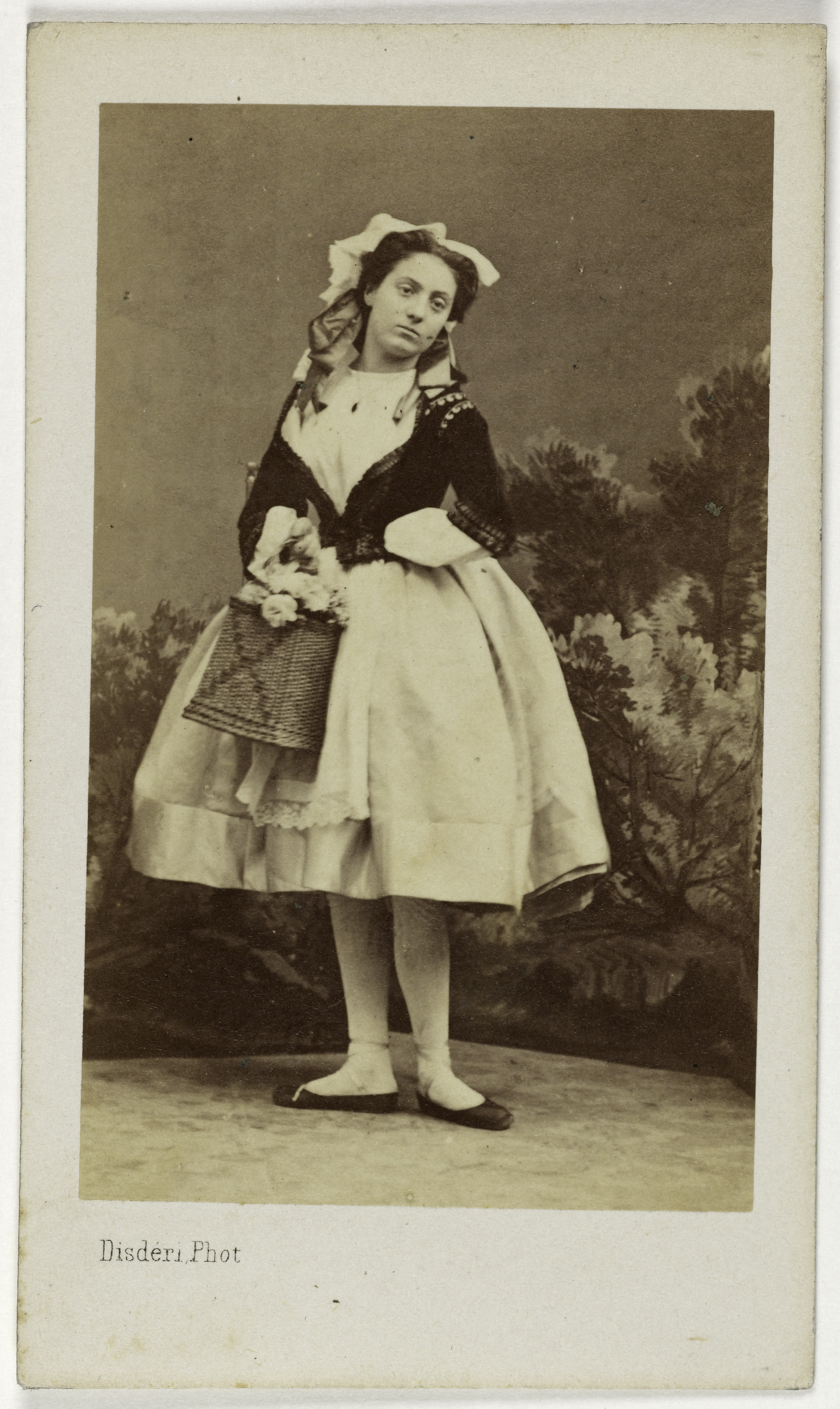 André-Adolphe-Eugène Disdéri, Portrait de Georgeot, (danseuse)