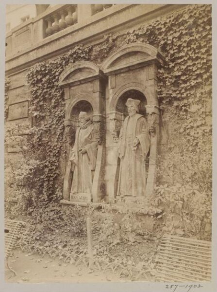 Atget, Jean-Eugène-Auguste, Statues, Hotel de Ville, Paris, France