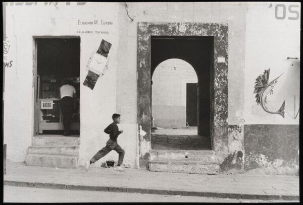 Cartier-Bresson, Henri, Photograph