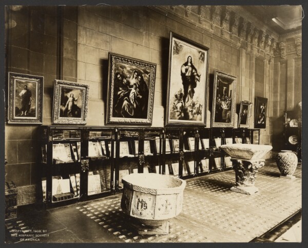 Unknown, [Interior of museum hall]
