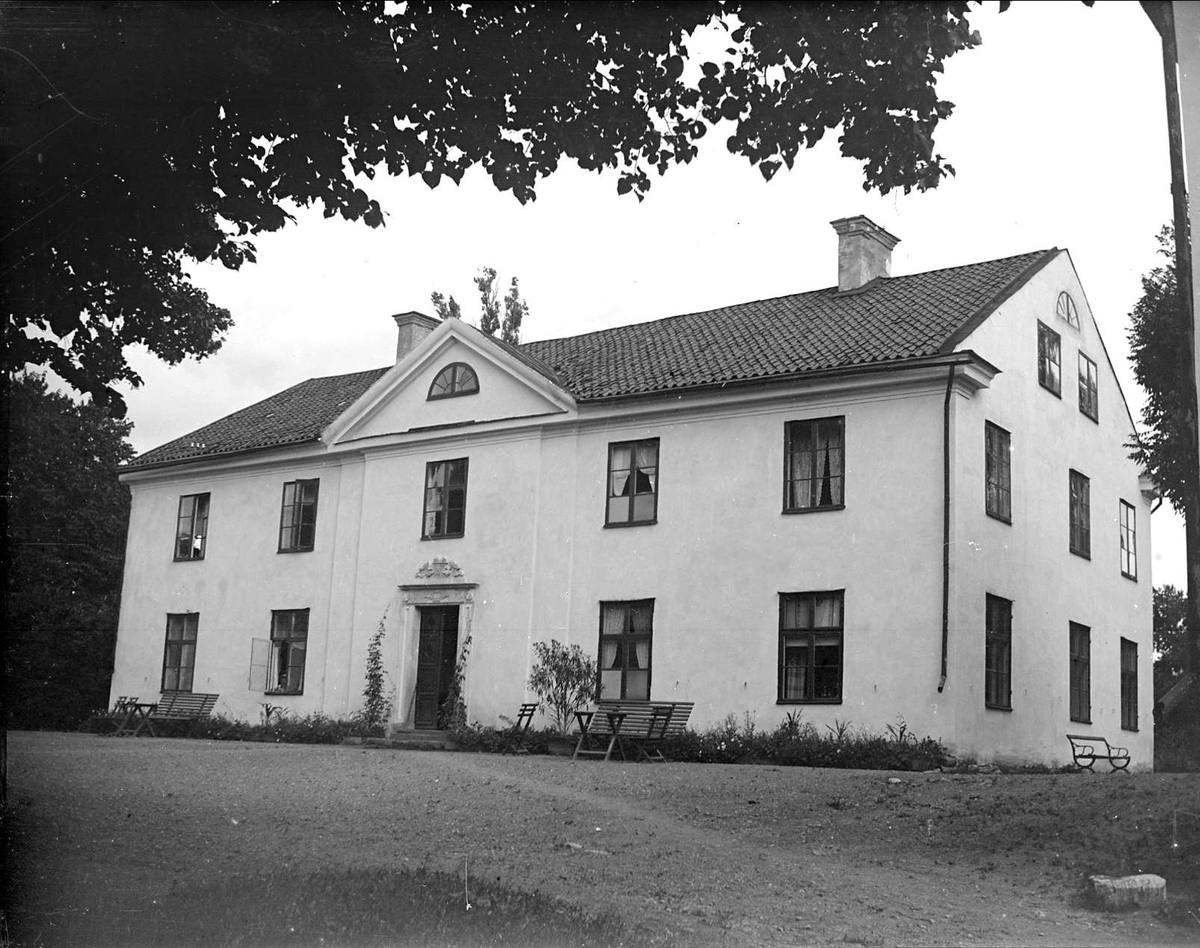 August Fredrik Schagerström, Huvudbyggnaden på Biskops-Arnö, Övergrans socken, Uppland i september 1912