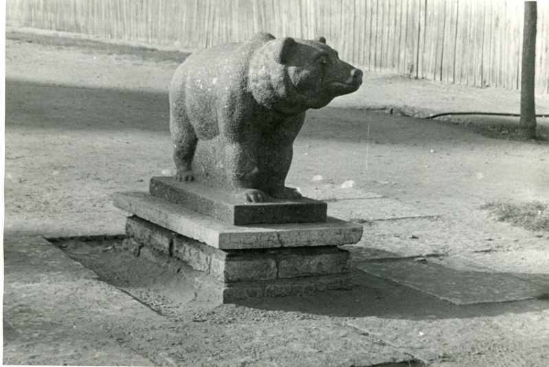 Anton (autor) Starkopf, Karu