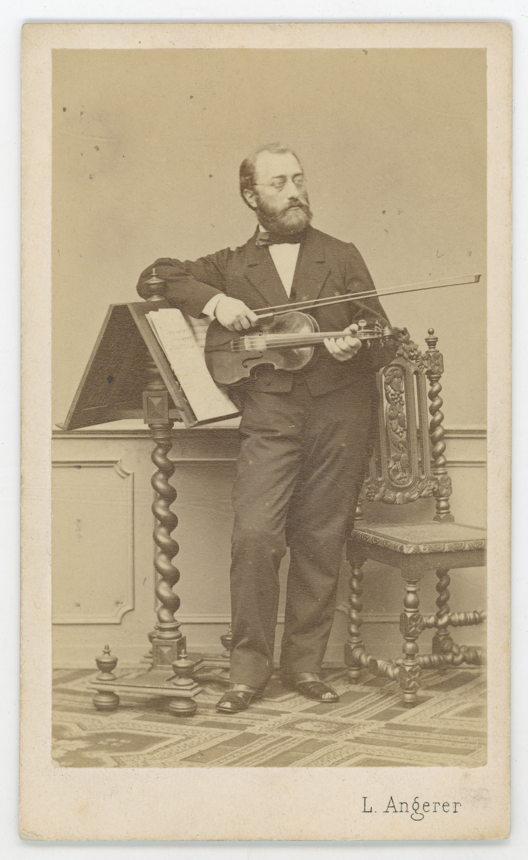 L. Angerer, Violinist Laub