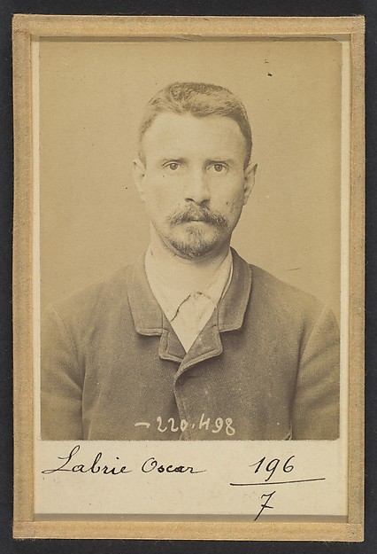 Alphonse Bertillon, Labrie. Oscar, Alexandre. 33 ans, né à Charenton (Seine). Marchand de vins. Anarchiste. 2/7/94.