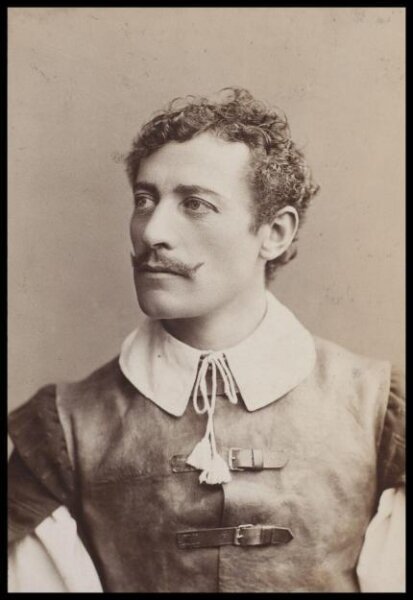 London Stereoscopic and Photographic Company, Guy Little Theatrical Photograph