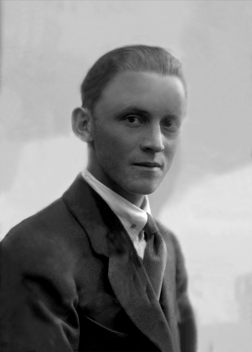 Gustav Borgen, Portrett av Josef Nordback.