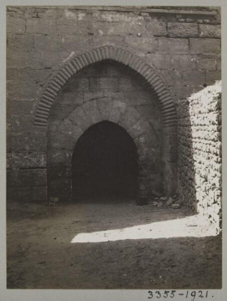 K.A.C. Creswell, Archway leading to the funerary mosque of Mamluk Amir Manjak al-Yusufi, Cairo