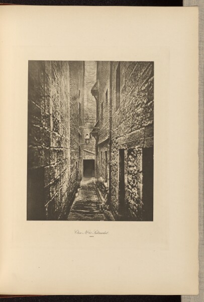 Thomas Annan, Close No. 61 Saltmarket