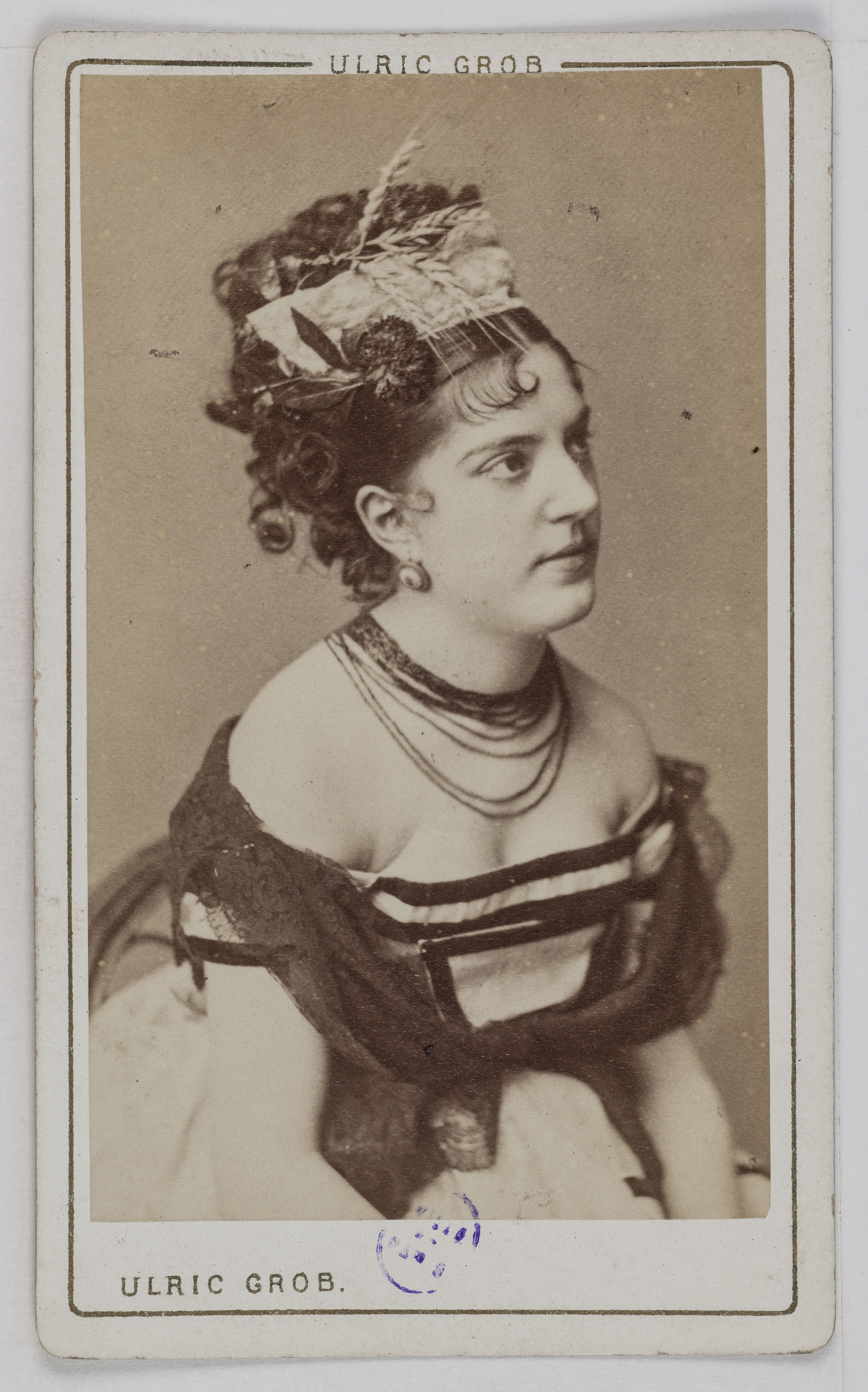 Ulric Grob, Portrait de Blanche de Varennes, danseuse de 1872 à 1884.