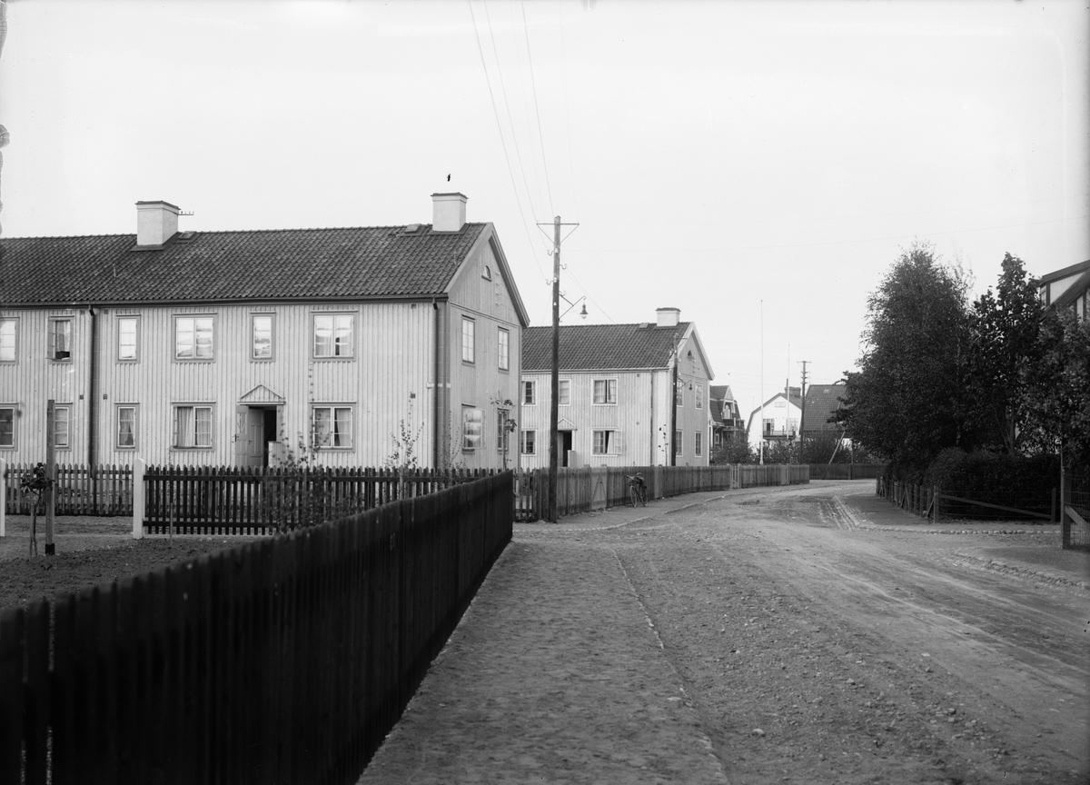 Paul Sandberg, Flerbostadshus i kvarteret Yxan, stadsdelen Svartbäcken, Uppsala