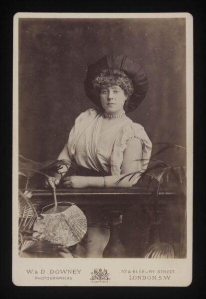 W. & D. Downey, Miss Nellie Farren