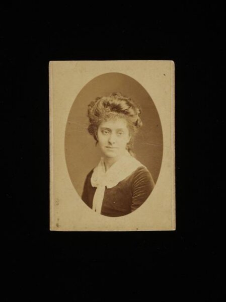 unknown, Carte de Visite, showing the sitter in the portrait miniature by Rosalie Emslie, E.486-2010