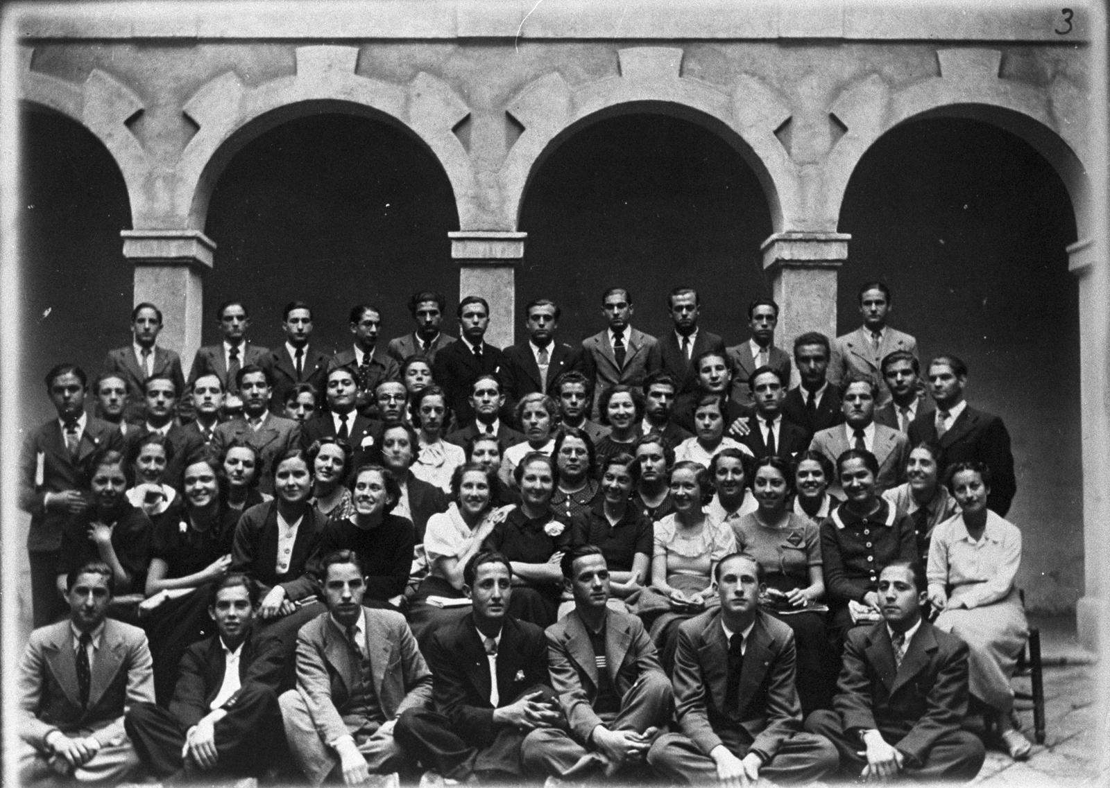 Desconegut, [Students of 6th Course]