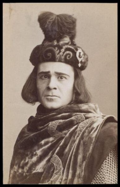 London Stereoscopic and Photographic Company, Guy Little Theatrical Photograph