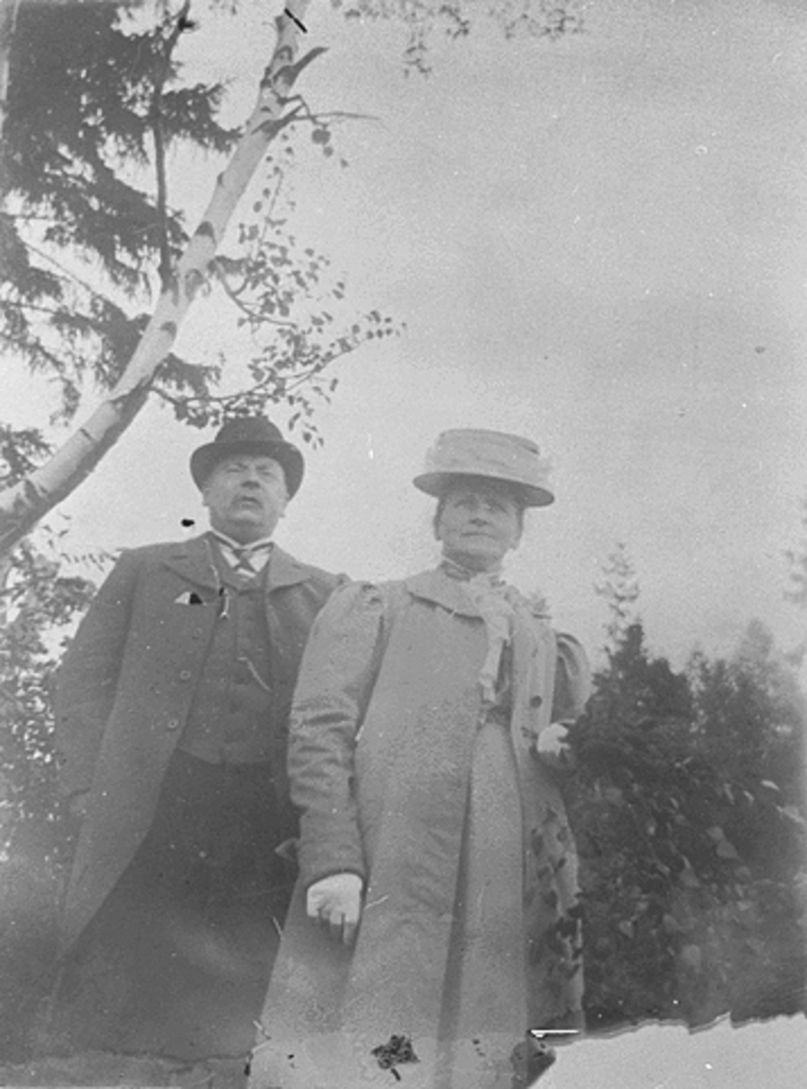 Anno Domkirkeodden, Bakermester Olaus Johannessen og fru Lovise Johannessen