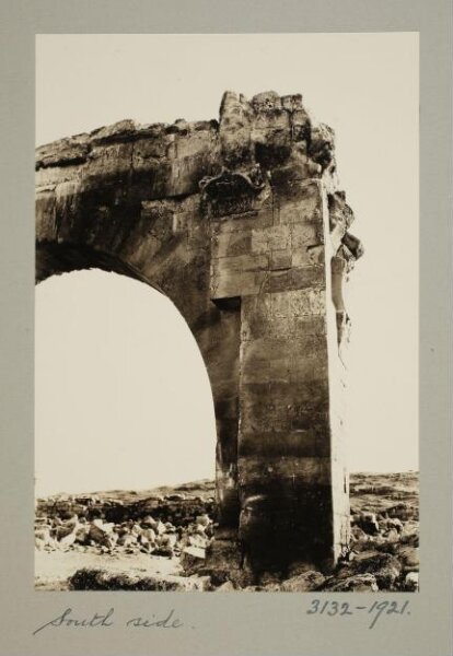 K.A.C. Creswell, Central Arch in Sanctuary of the Great Mosque of Harran, Turkey