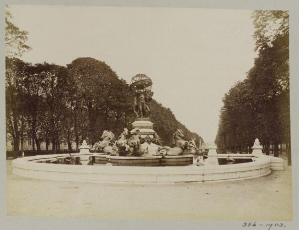 Atget, Jean-Eugène-Auguste, Photograph