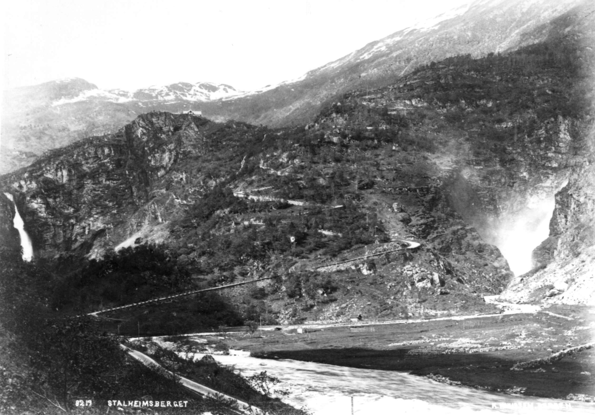 Knud Knudsen, STALHEIMSBERGET