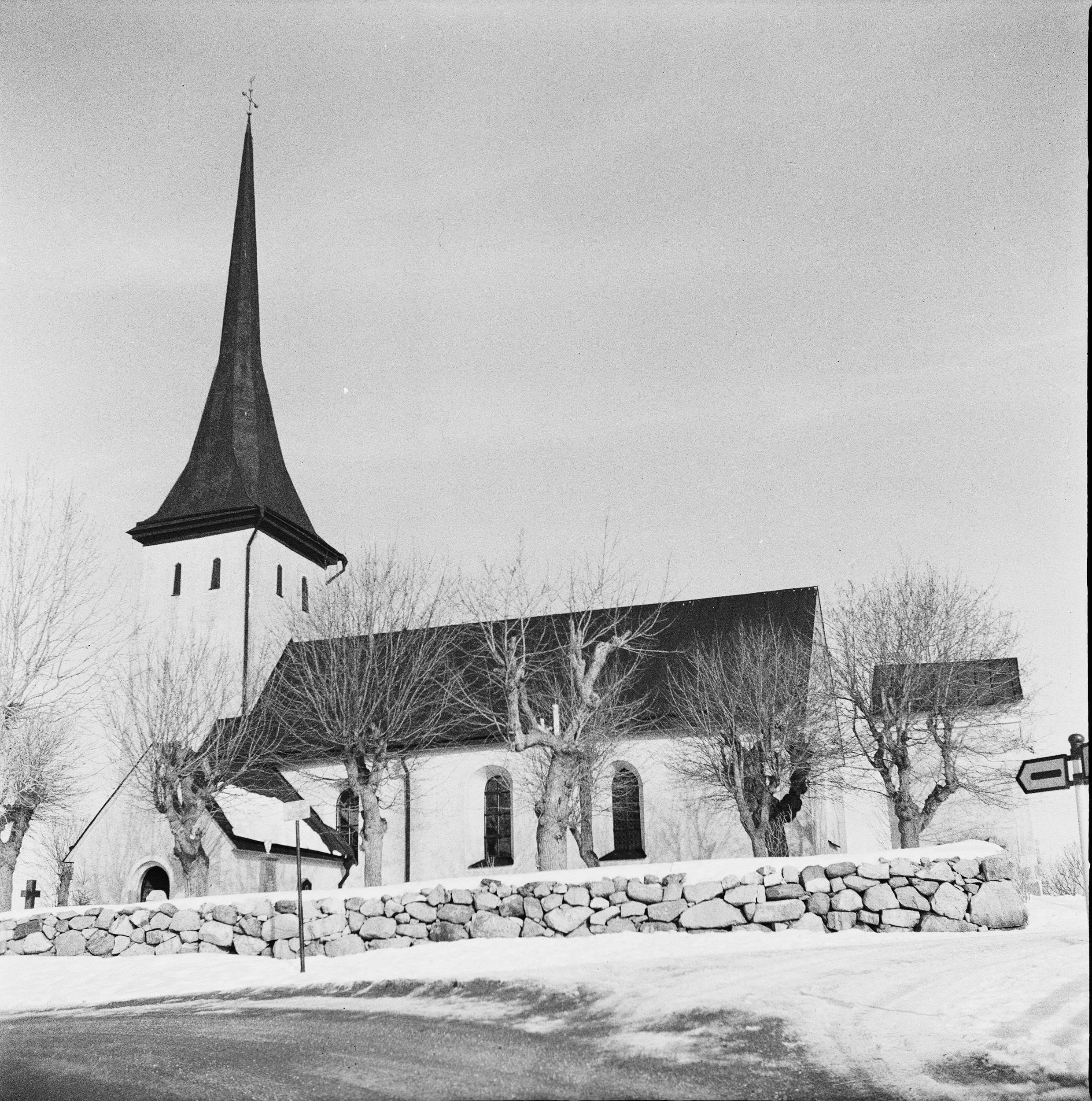 Nils Lagergren, Sånga kyrka