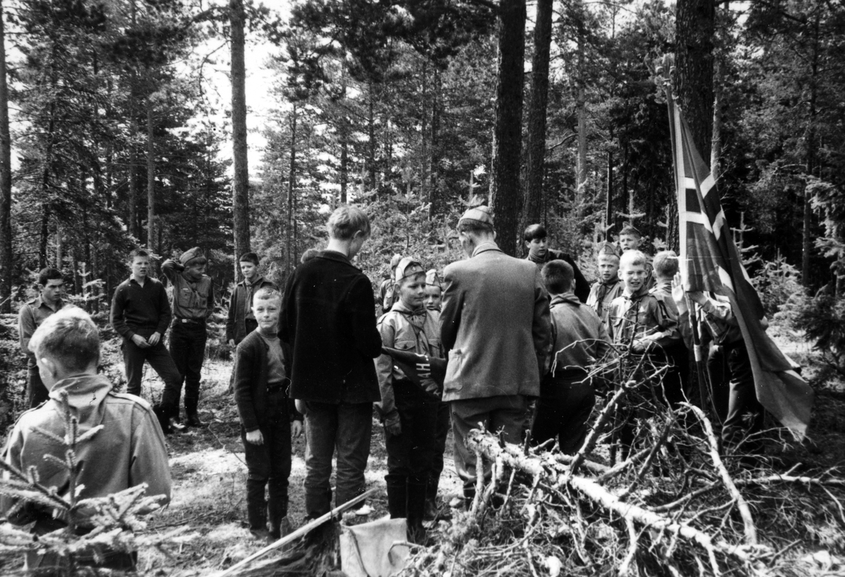 Anno Domkirkeodden, Hamar speidere. Lars Meyer, troppsleder Arne Høverstad. 2. Hamar speidertropp ca. 1966.