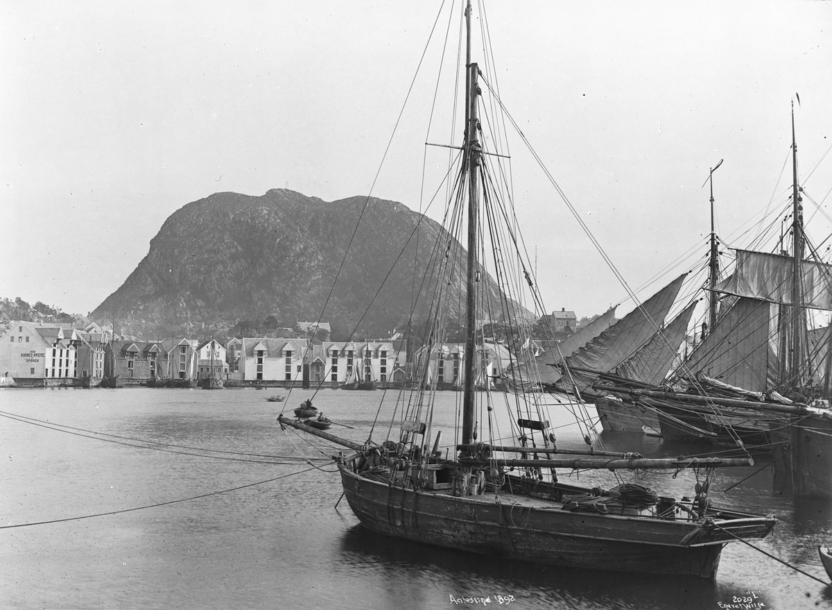 Axel Lindahl, "Prot: Aalesund
