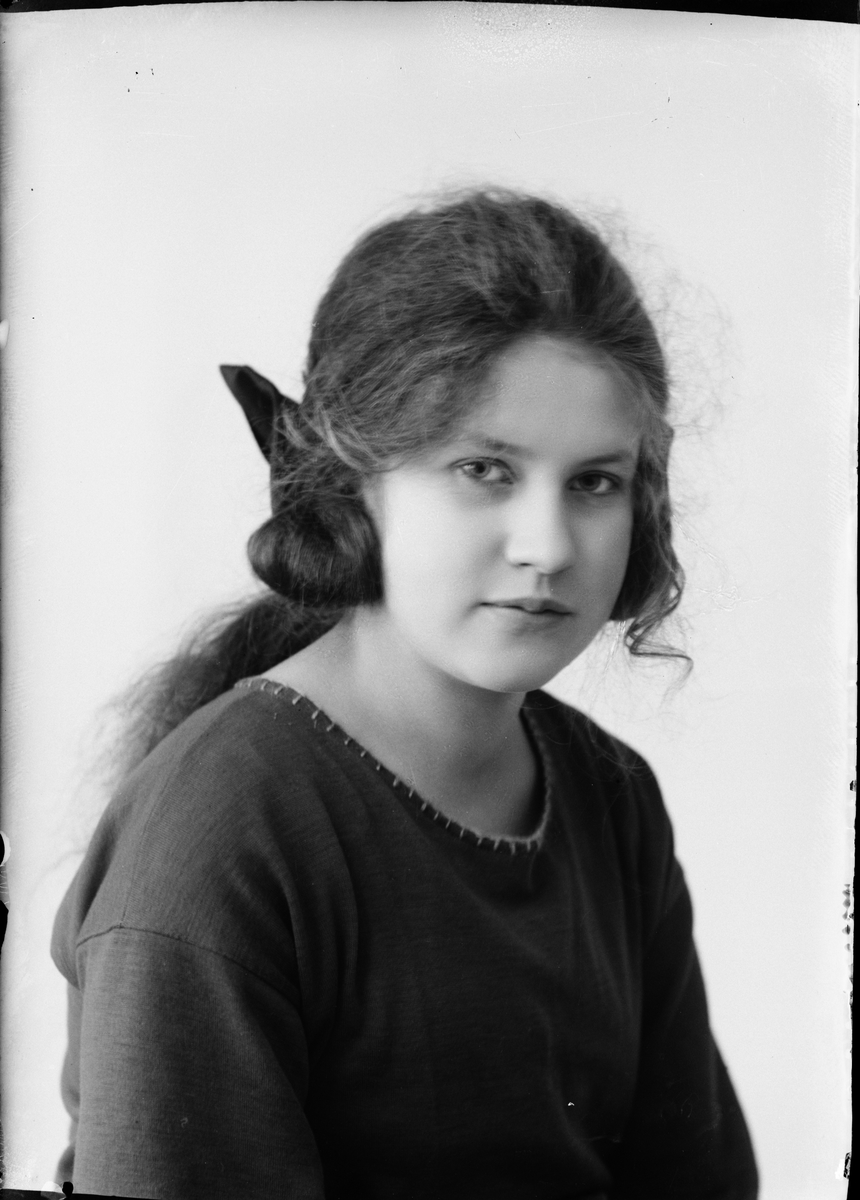 Skötsner-Edhlund, Astrid Andrin från Östhammar, Uppland