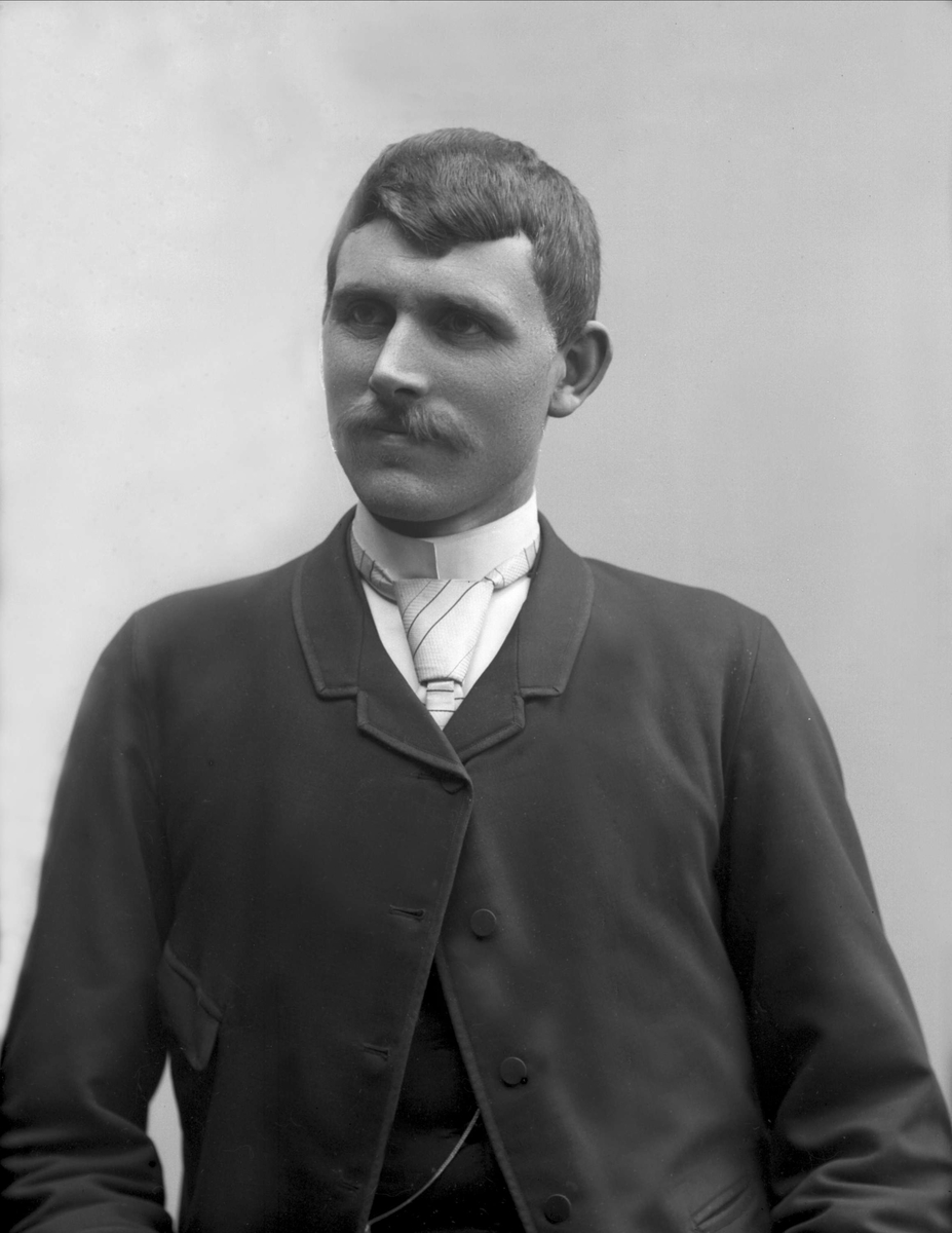 Gustav Borgen, NFB.34499