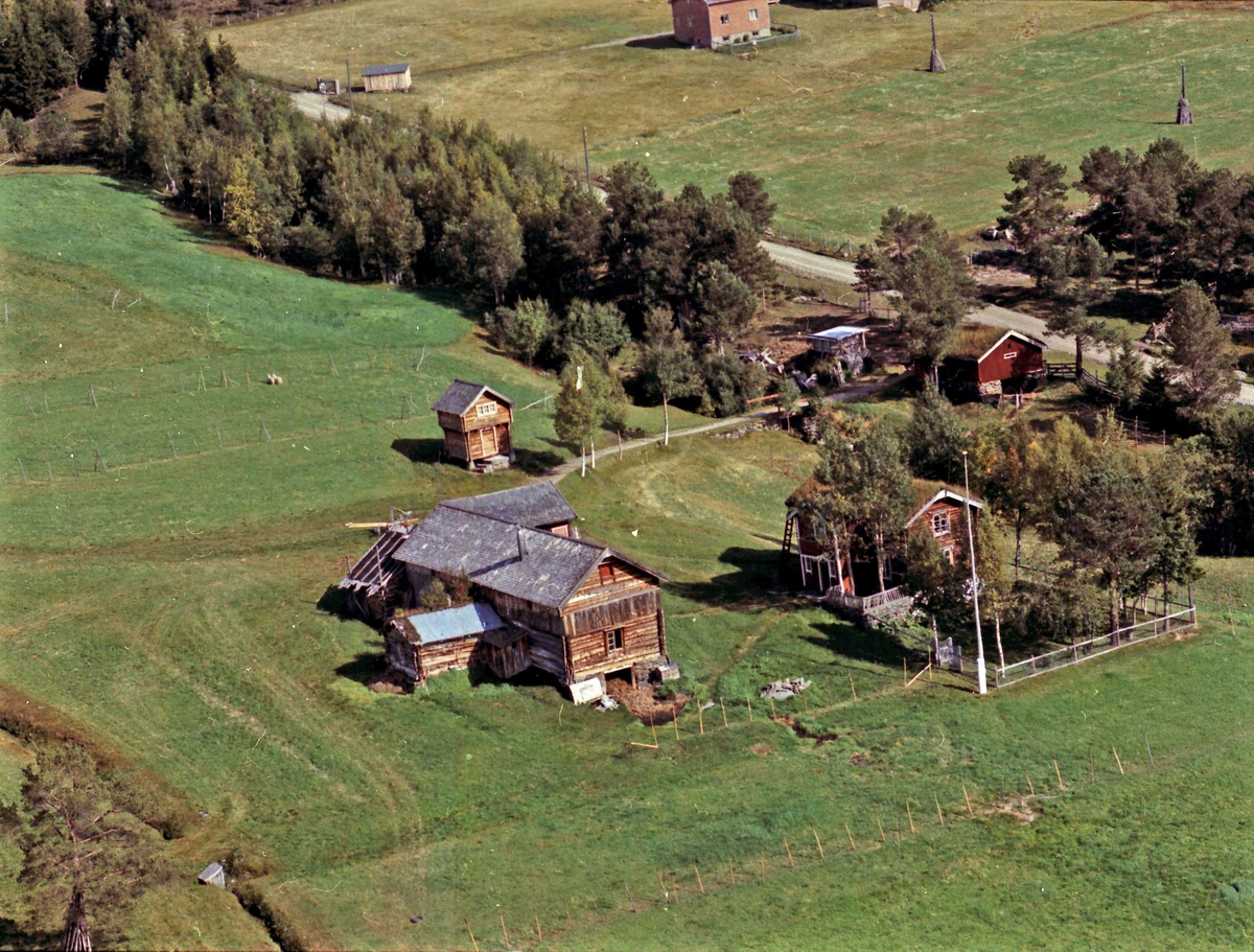 Widerøes Flyveselskap A/S, Gårdsbruk.