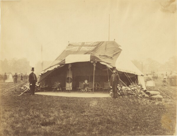 Roger Fenton, [Queen Victoria's Pavillion]