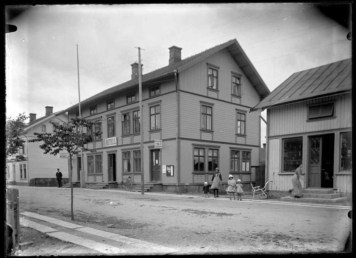 Joel Bengtsson, Hotellet i Kvänum