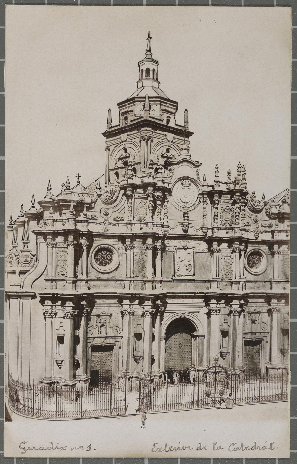 Desconegut, Guadix nº1. Outside the Cathedral.