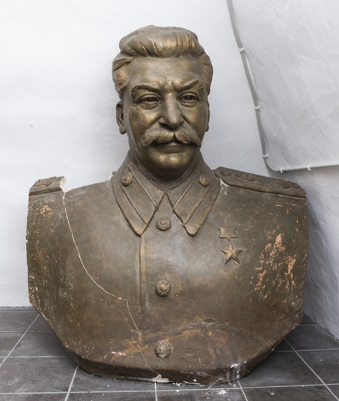 tundmatu (autor), J.V.Stalini büst