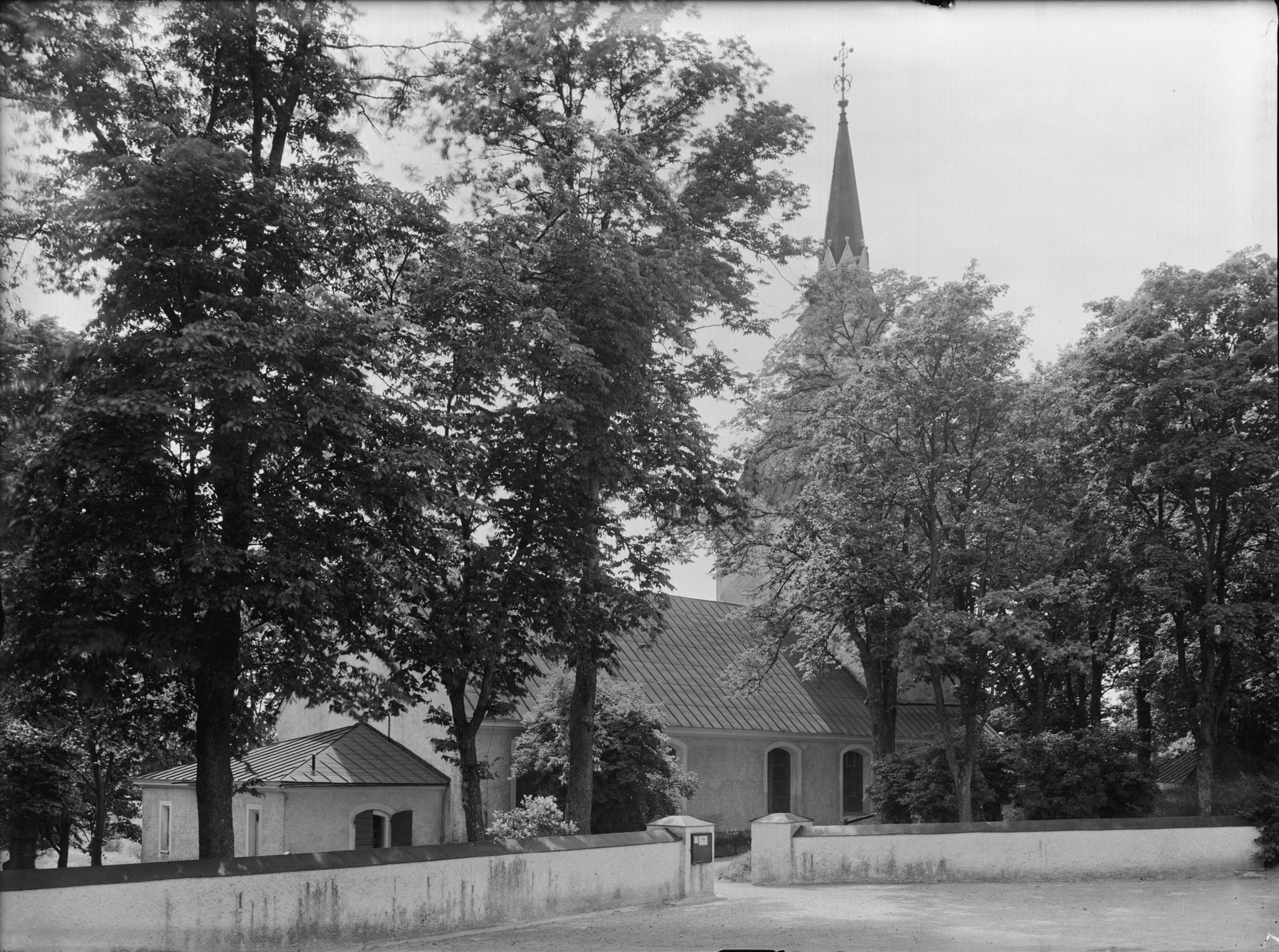 Nils Åzelius, Brännkyrka kyrka