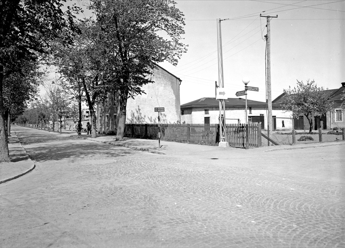 Paul Sandberg, The Old Uppsalagatan intersection - Svartbäck Street, Uppsala 1943