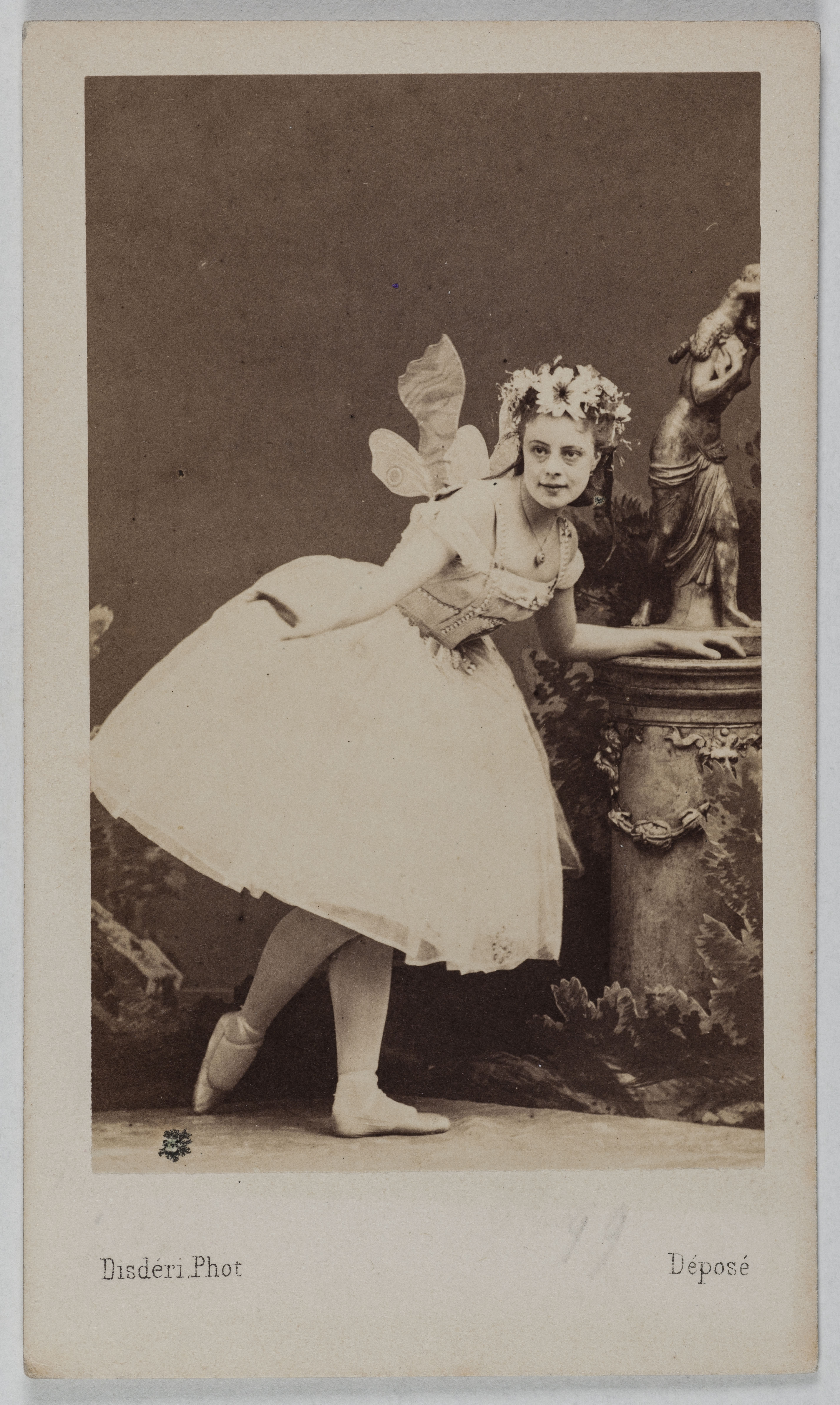 André-Adolphe-Eugène Disdéri, Portrait de Fiocre Eugénie, (danseuse)