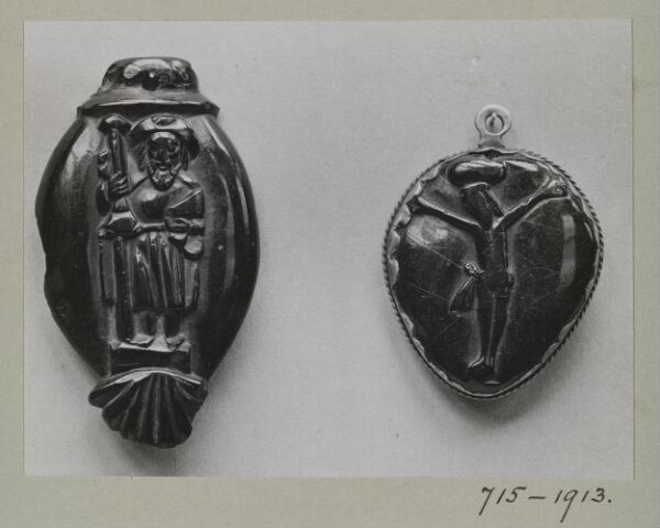 Unknown, Two carved jet pilgrim badges, Spanish, V&A Museum