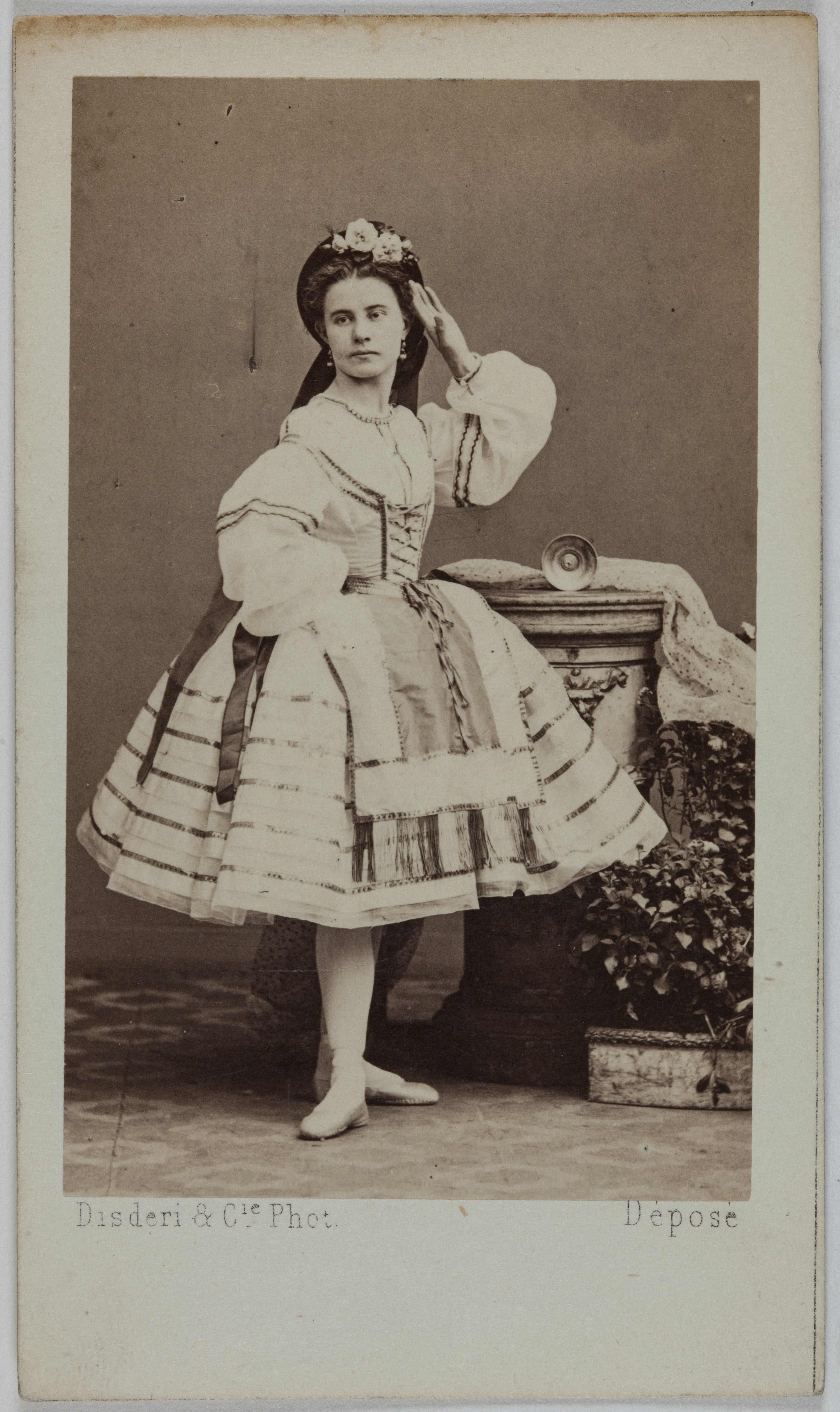 André-Adolphe-Eugène Disdéri, Portrait de Baratte (danseuse à l'Opéra)